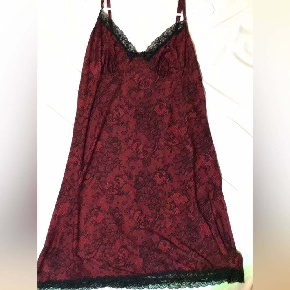 FLORAL MESH PANELED MINI DRESS